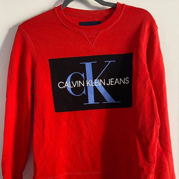 Calvin Klein - Crewneck Sweatshirt in Red - Picture 2 of 4
